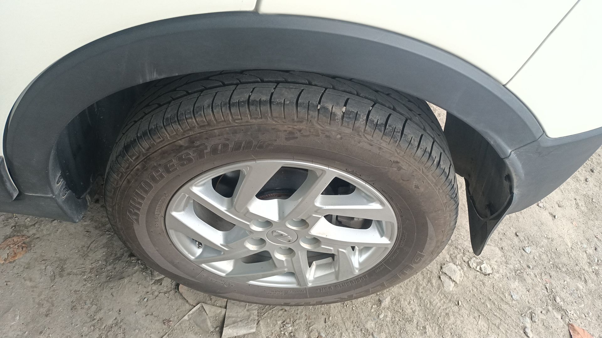 XUV300 image 5 XUV300 image 5