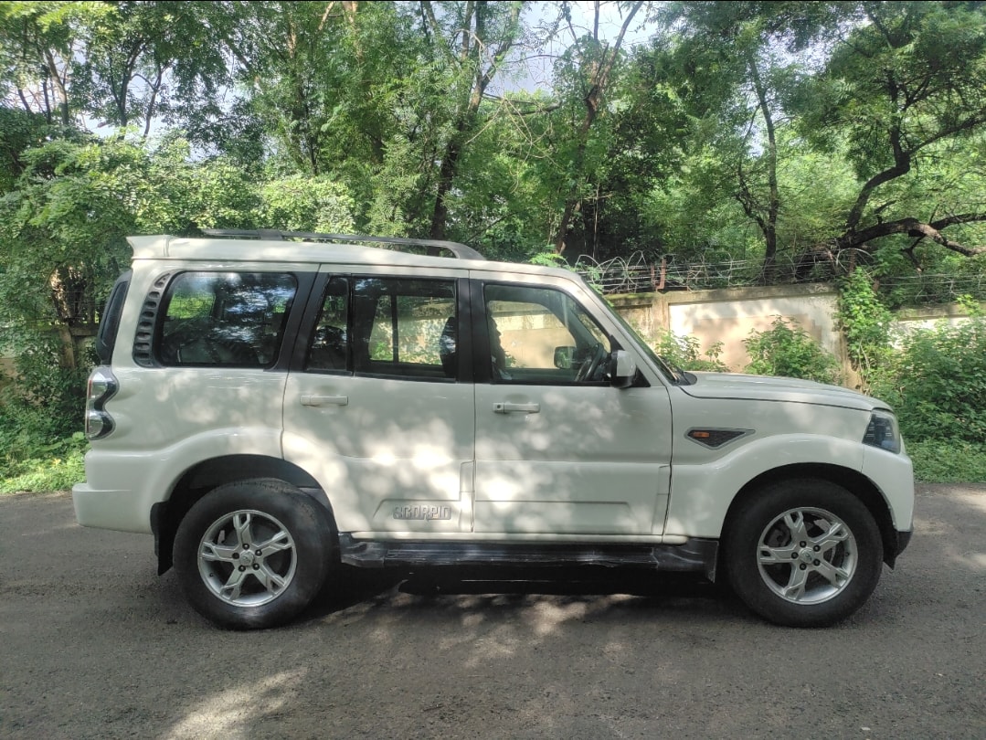 Used 2015 Mahindra Scorpio Used 2015 Mahindra Scorpio