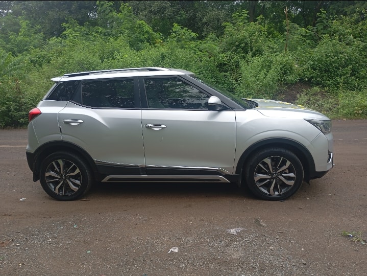 View 2019 Mahindra XUV300 W8 (O) Diesel BS IV Image 5 Used 2019 Mahindra XUV300 W8 (O) Diesel BS IV Image 5