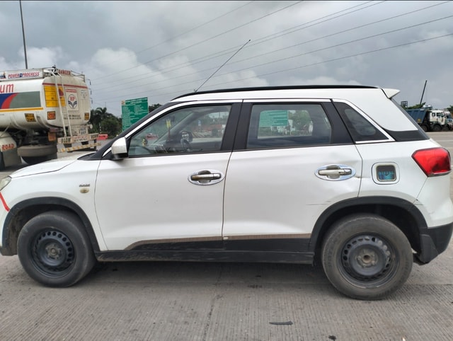View Maruti Suzuki Vitara Brezza Image 5 Used Maruti Suzuki Vitara Brezza Image 5