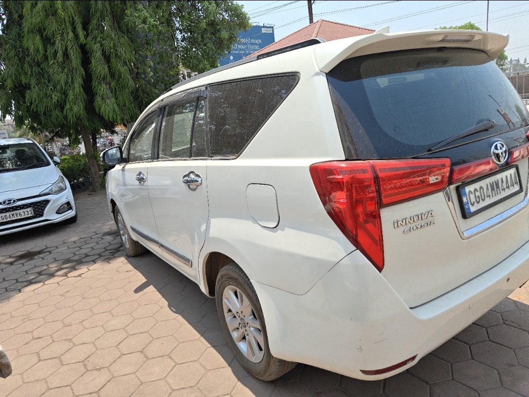 Innova Crysta image 6 Innova Crysta image 6