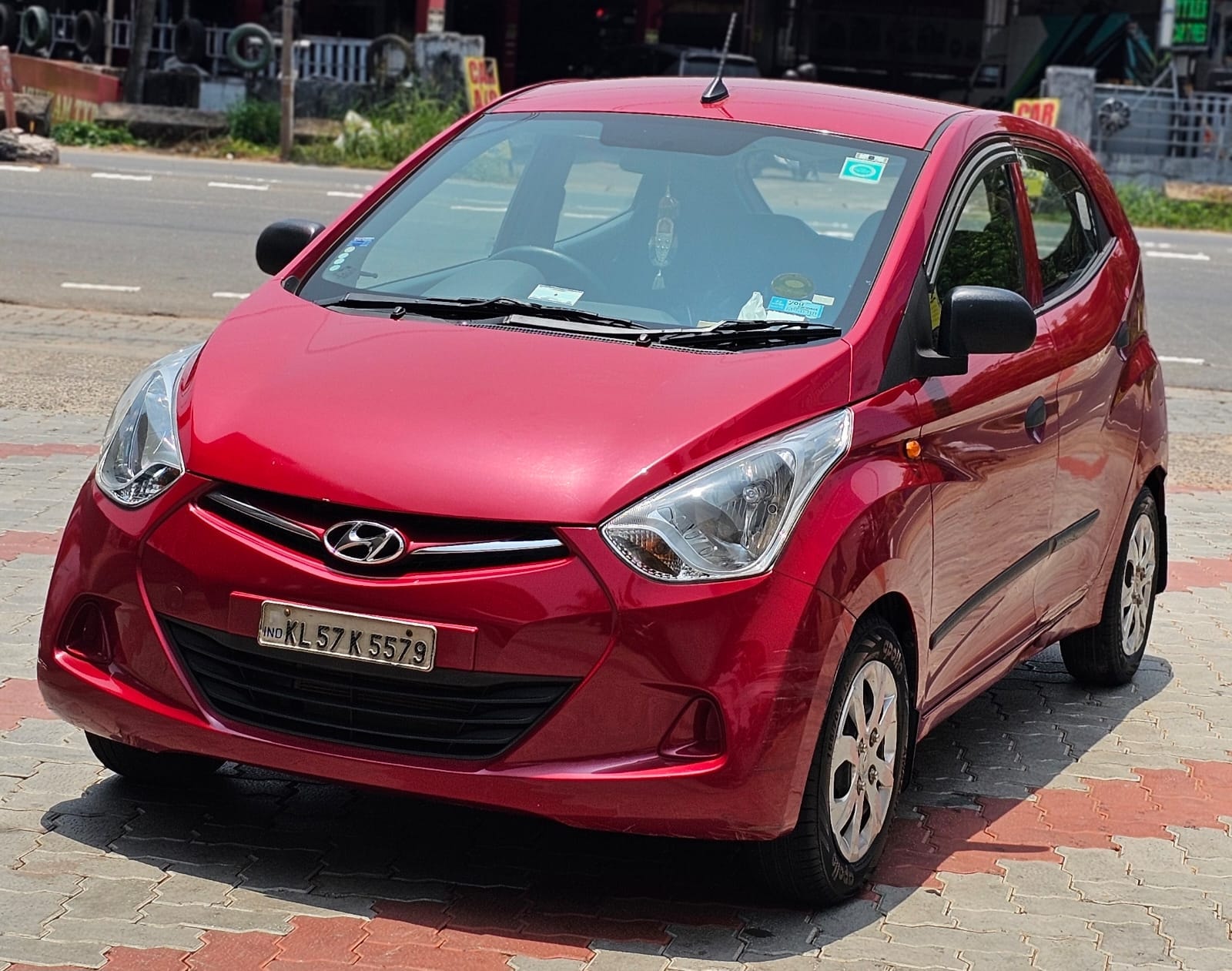 Used 2014 Hyundai EON Used 2014 Hyundai EON