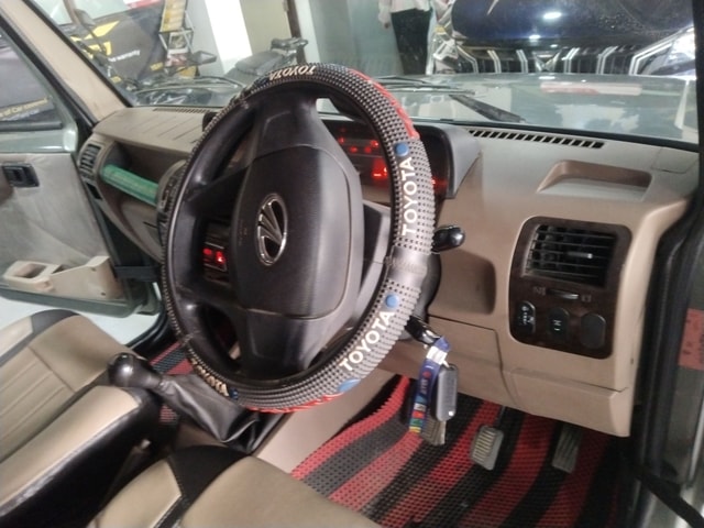 View Mahindra Bolero Image 14 Used Mahindra Bolero Image 14