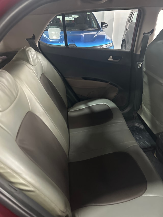 View Hyundai Grand i10 Image 17 Used Hyundai Grand i10 Image 17