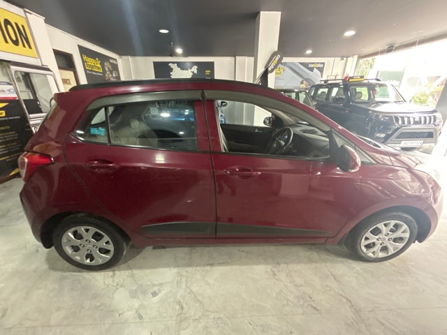 View Hyundai Grand i10 Image 5 Used Hyundai Grand i10 Image 5