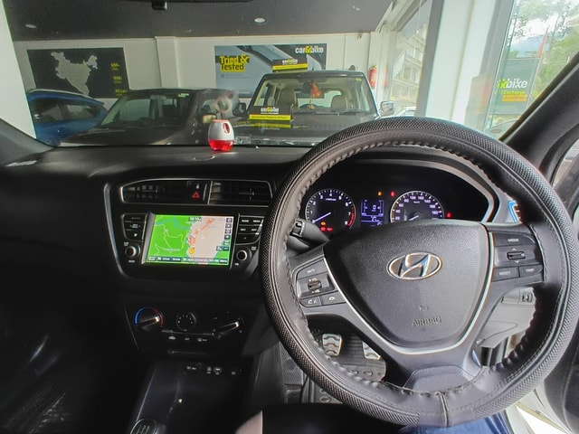 View Hyundai i20 Active Image 14 Used Hyundai i20 Active Image 14