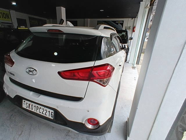 View Hyundai i20 Active Image 6 Used Hyundai i20 Active Image 6