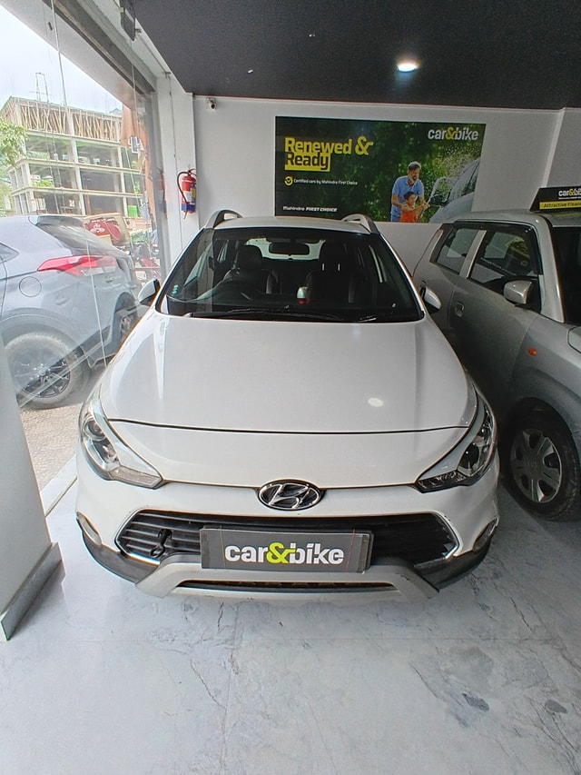 View Hyundai i20 Active Image 3 Used Hyundai i20 Active Image 3