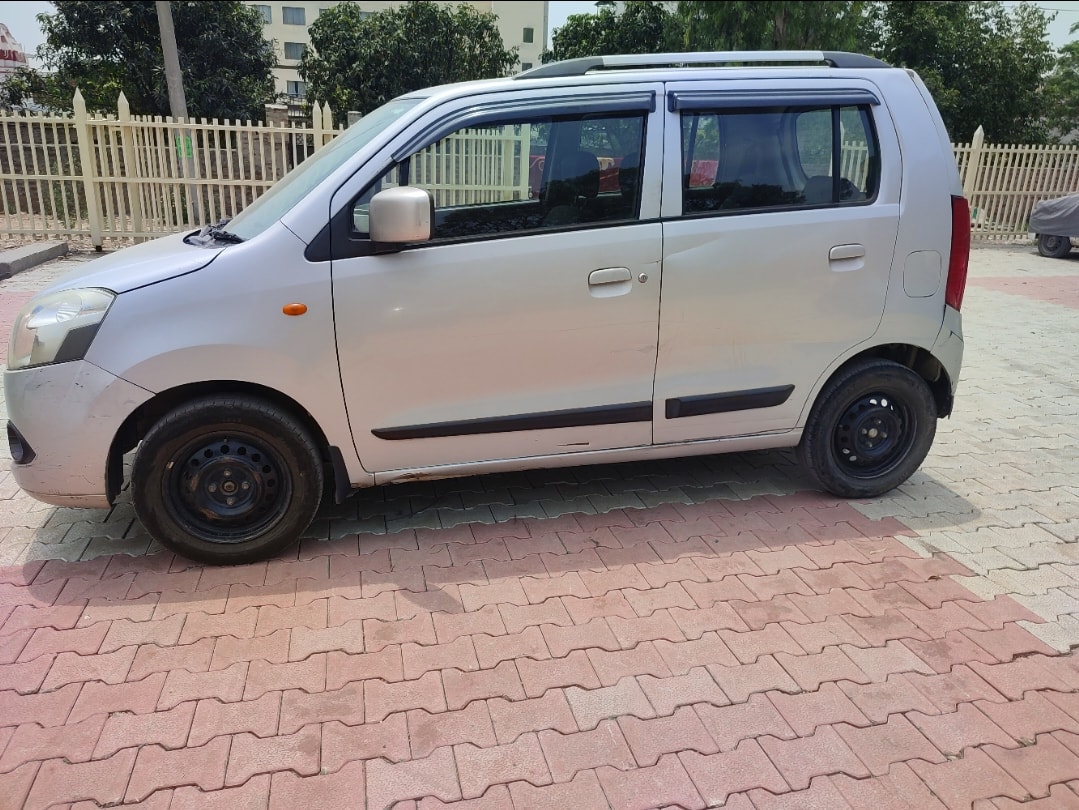 View 2011 Maruti Suzuki Wagon R VXI 1.0 BS IV Image 4 Used 2011 Maruti Suzuki Wagon R VXI 1.0 BS IV Image 4