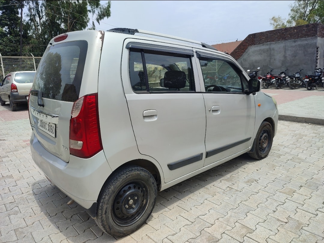 View 2011 Maruti Suzuki Wagon R VXI 1.0 BS IV Image 8 Used 2011 Maruti Suzuki Wagon R VXI 1.0 BS IV Image 8