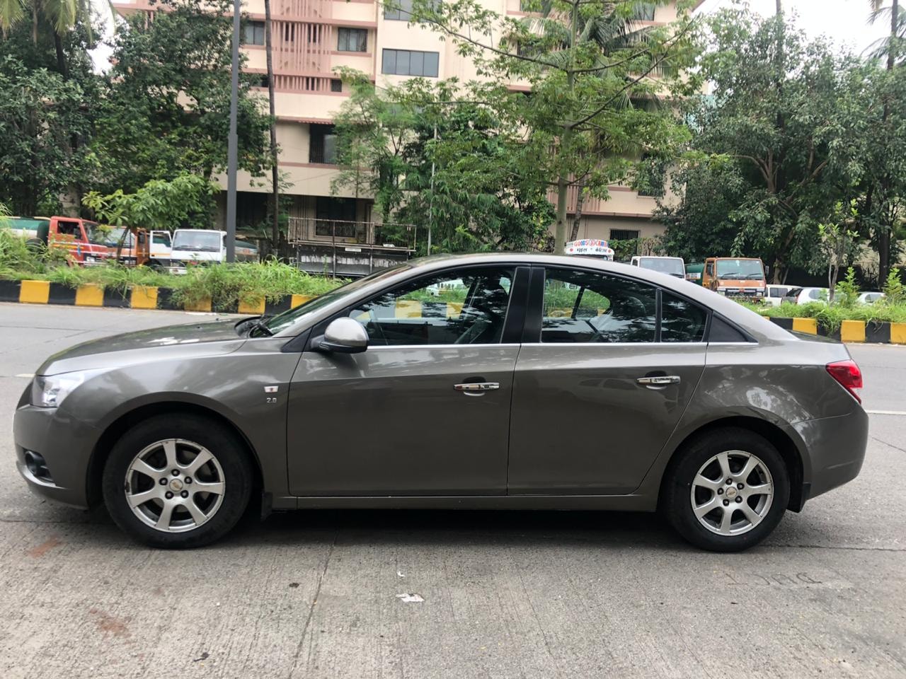 Cruze image 9 Cruze image 9