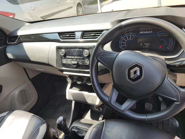 View Renault Triber Image 16 Used Renault Triber Image 16