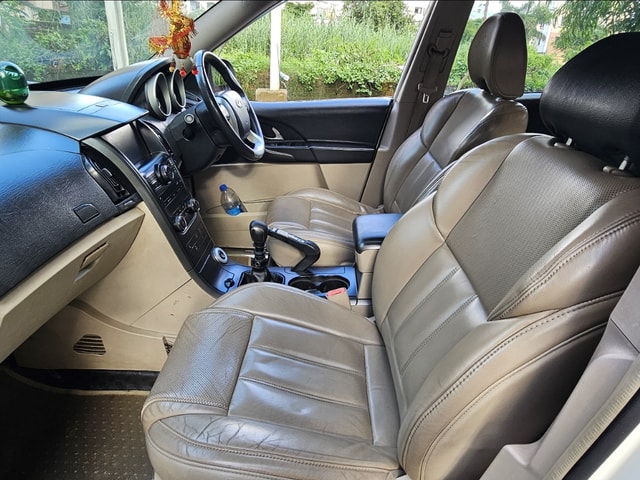 View Mahindra XUV500 Image 6 Used Mahindra XUV500 Image 6