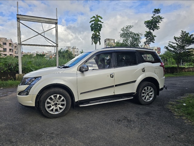 View Mahindra XUV500 Image 4 Used Mahindra XUV500 Image 4