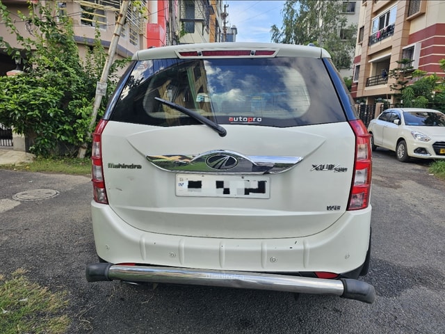 View Mahindra XUV500 Image 3 Used Mahindra XUV500 Image 3