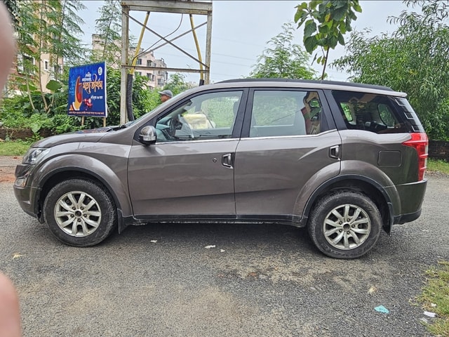 View Mahindra XUV500 Image 4 Used Mahindra XUV500 Image 4