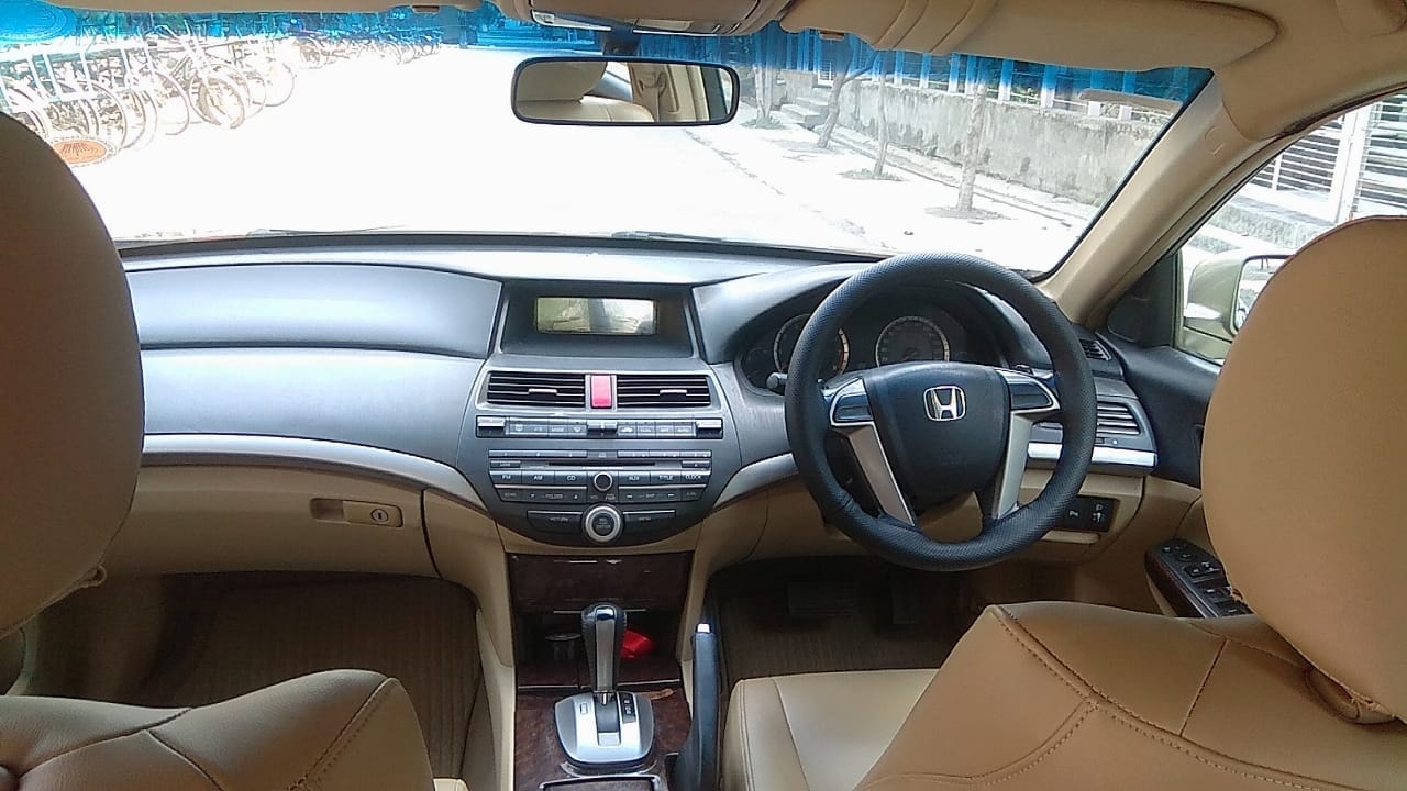 Accord image 4 Accord image 4