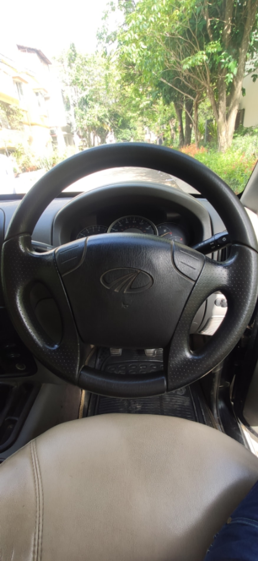 Scorpio image 16 Scorpio image 16