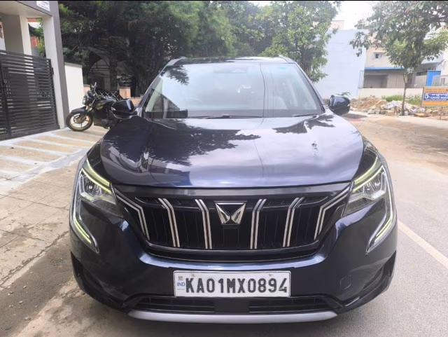 View Mahindra XUV700 Image 2 Used Mahindra XUV700 Image 2