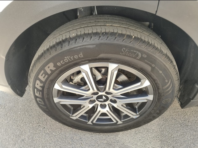 View Mahindra XUV700 Image 9 Used Mahindra XUV700 Image 9
