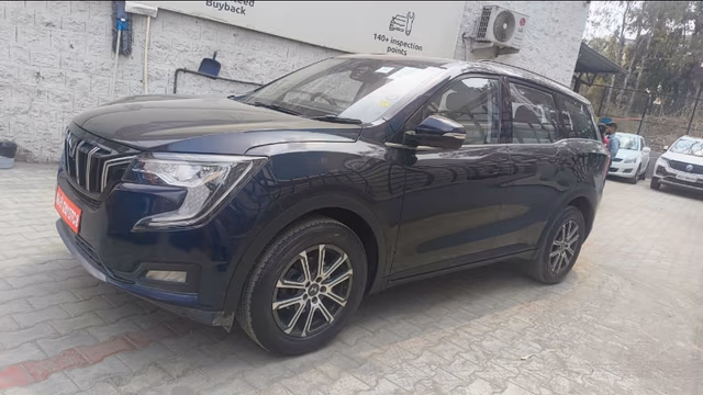 View Mahindra XUV700 Image 1 Used Mahindra XUV700 Image 1