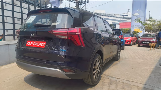 View Mahindra XUV700 Image 6 Used Mahindra XUV700 Image 6