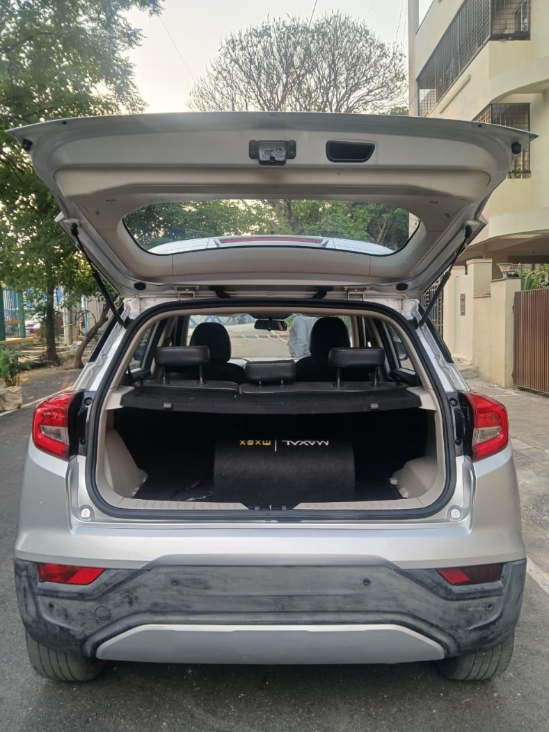 Used 2020 Mahindra XUV300 Used 2020 Mahindra XUV300