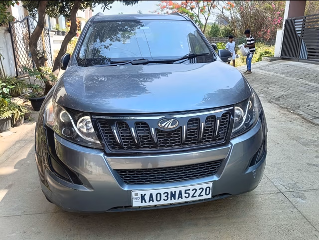 View Mahindra XUV500 Image 1 Used Mahindra XUV500 Image 1