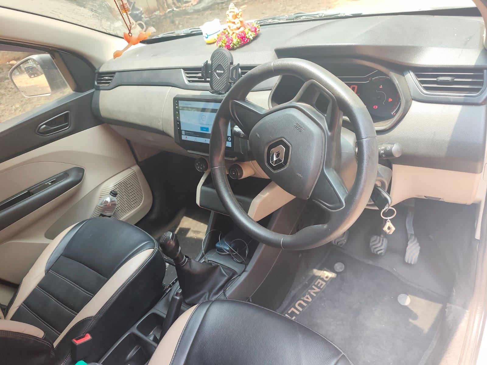 Used 2019 Renault Triber Used 2019 Renault Triber