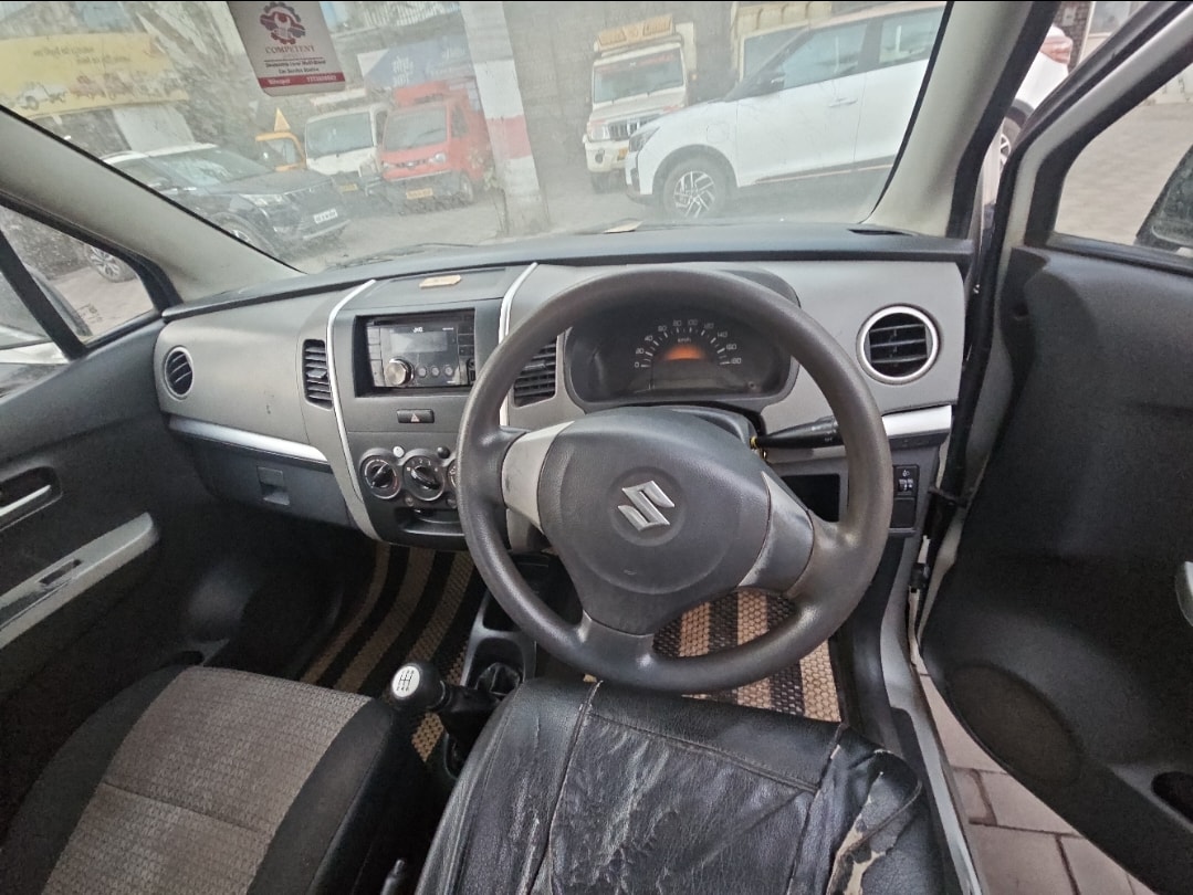 View 2011 Maruti Suzuki Wagon R LXI 1.0 BS IV Image 13 Used 2011 Maruti Suzuki Wagon R LXI 1.0 BS IV Image 13