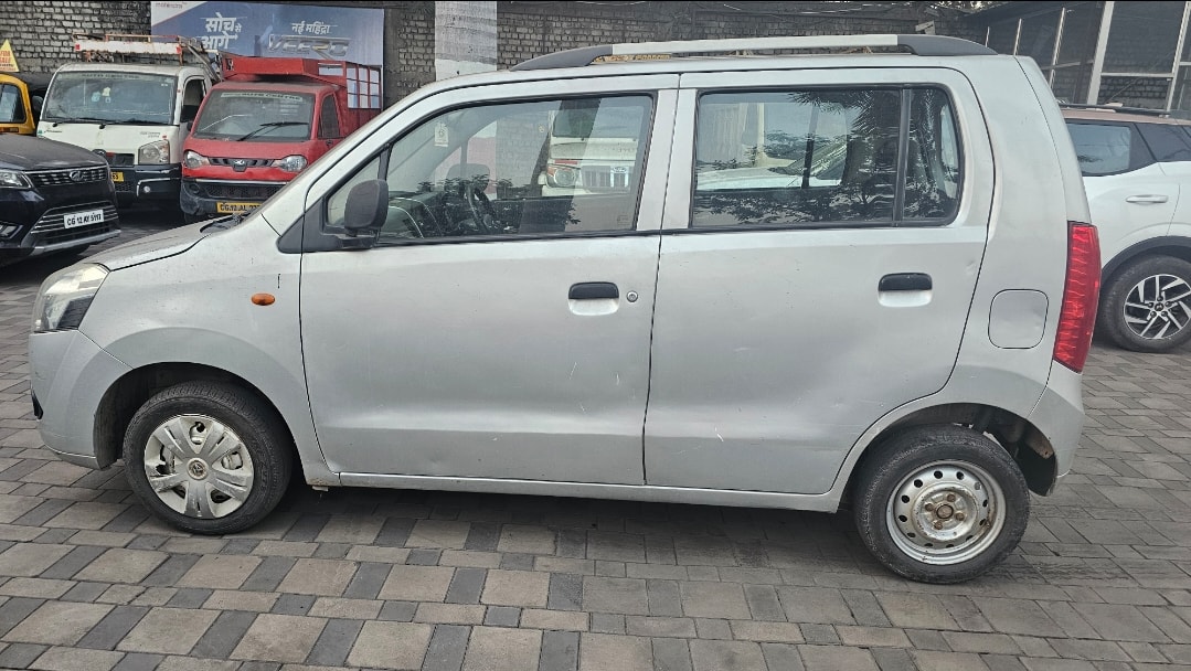 View 2011 Maruti Suzuki Wagon R LXI 1.0 BS IV Image 4 Used 2011 Maruti Suzuki Wagon R LXI 1.0 BS IV Image 4