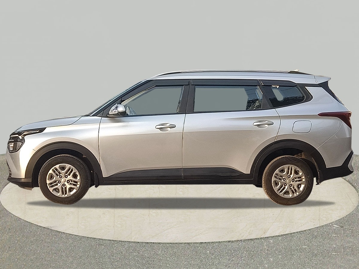 Used 2023 Kia Carens Used 2023 Kia Carens