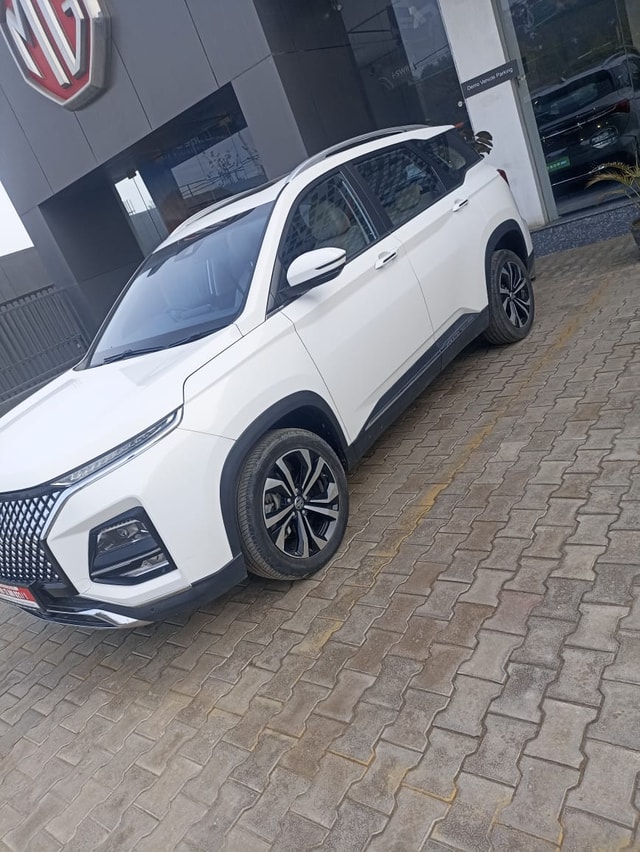 View MG Hector Image 1 Used MG Hector Image 1