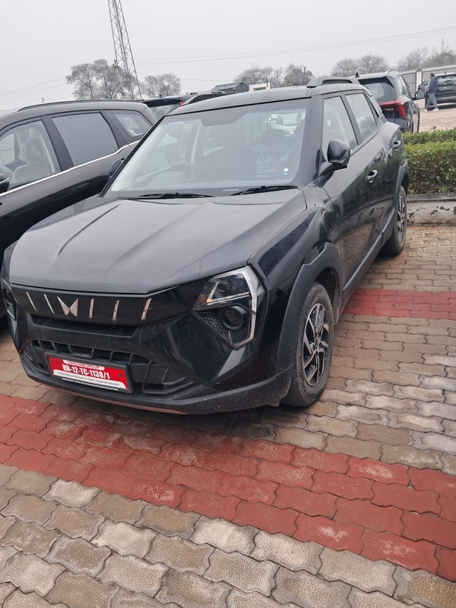 View Mahindra XUV 3XO Image 1 Used Mahindra XUV 3XO Image 1