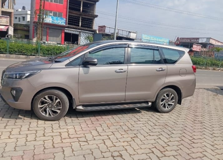 Used 2022 Toyota Innova Crysta Used 2022 Toyota Innova Crysta