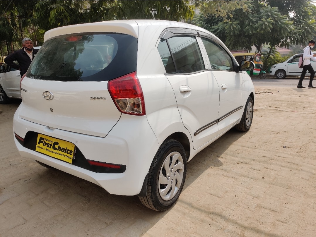 Santro image 1 Santro image 1