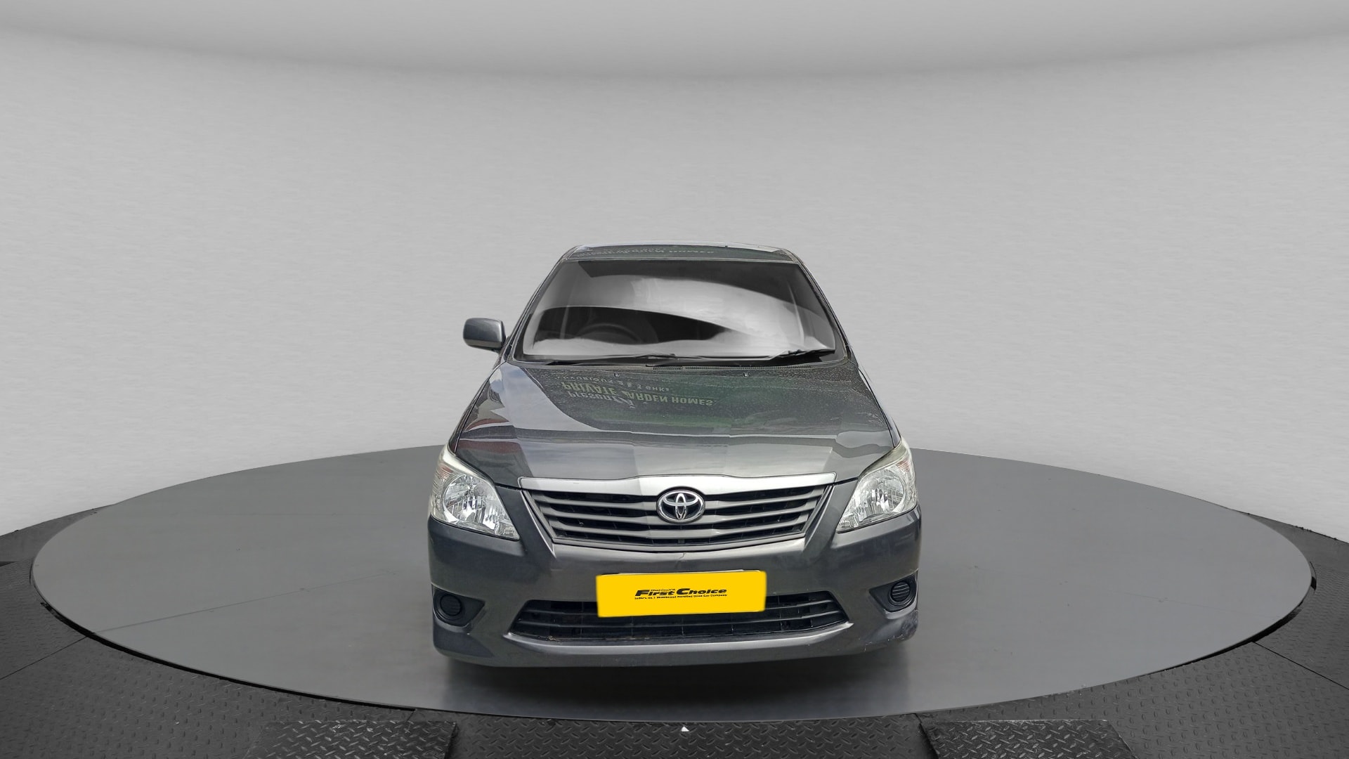 Innova image 8 Innova image 8