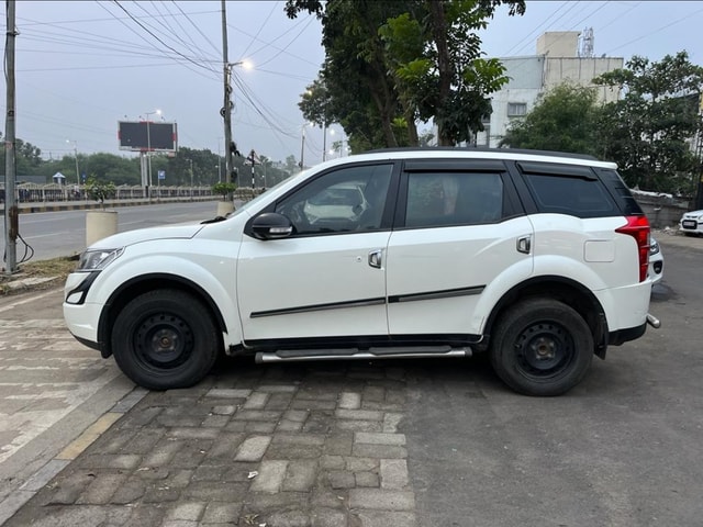 View Mahindra XUV500 Image 4 Used Mahindra XUV500 Image 4