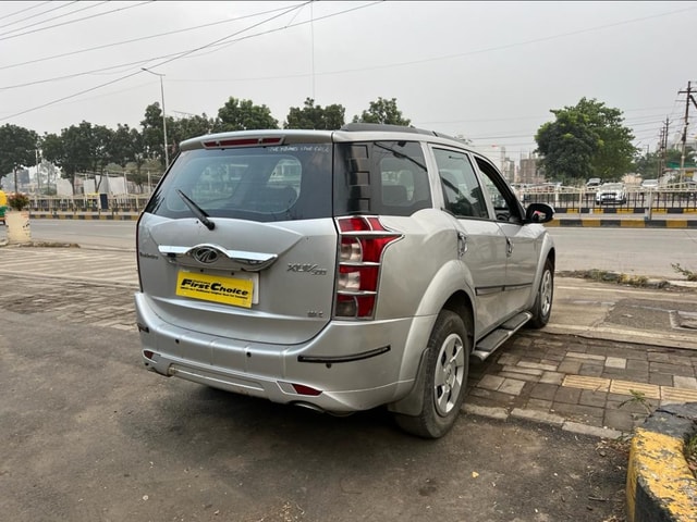 View Mahindra XUV500 Image 8 Used Mahindra XUV500 Image 8