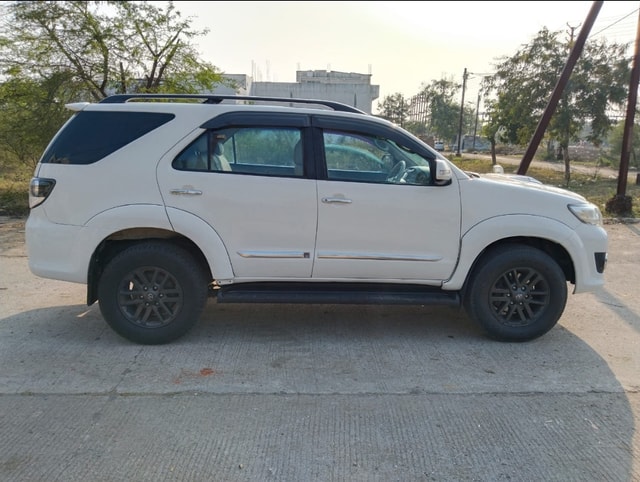 View Toyota Fortuner Image 4 Used Toyota Fortuner Image 4