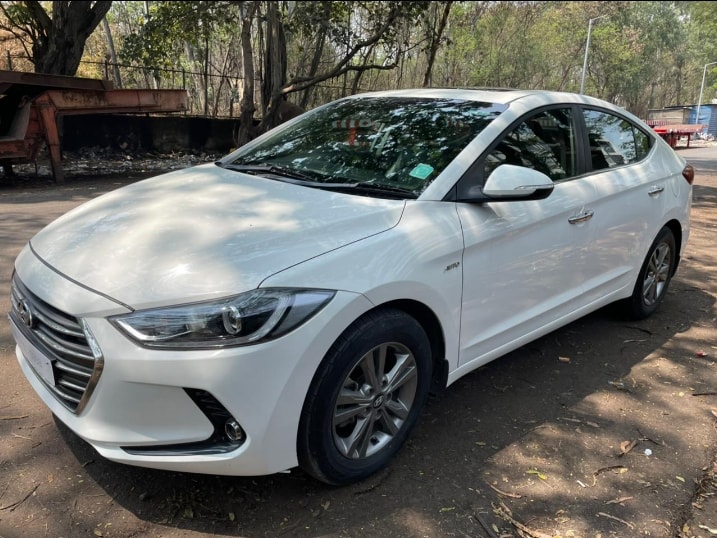 Elantra image 2 Elantra image 2