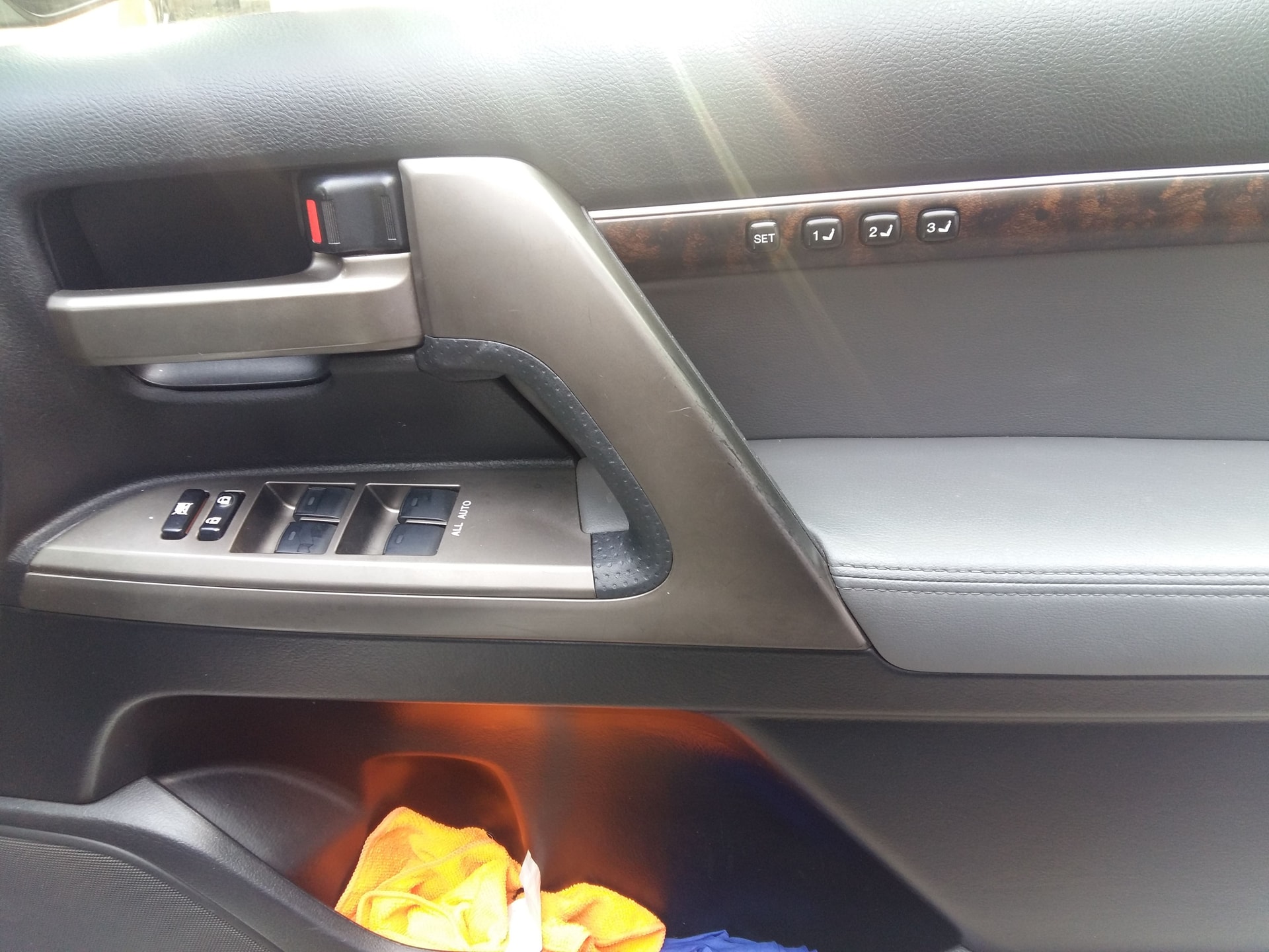 Land Cruiser image 10 Land Cruiser image 10