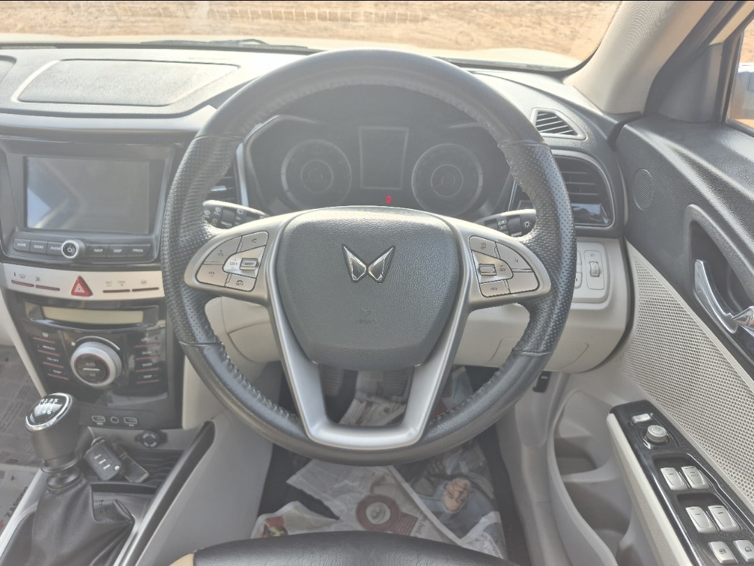 Used 2022 Mahindra XUV300 Used 2022 Mahindra XUV300