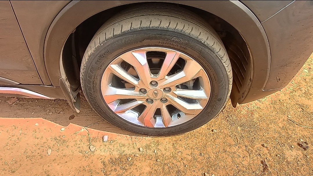 Used 2020 Mahindra XUV300 Used 2020 Mahindra XUV300