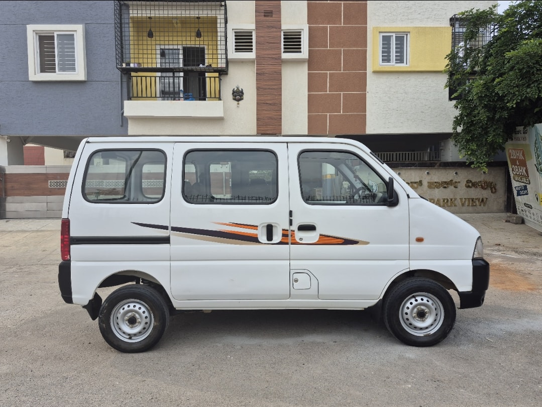 Used 2022 Maruti Suzuki Eeco Used 2022 Maruti Suzuki Eeco