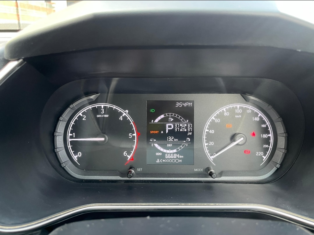 Used 2022 Tata Safari Used 2022 Tata Safari