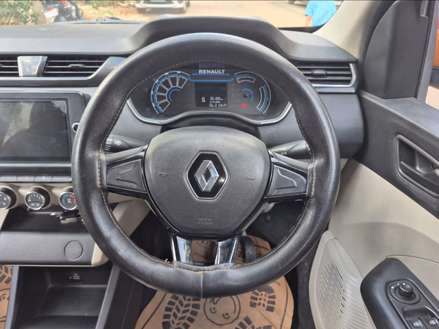 View Renault Triber Image 15 Used Renault Triber Image 15