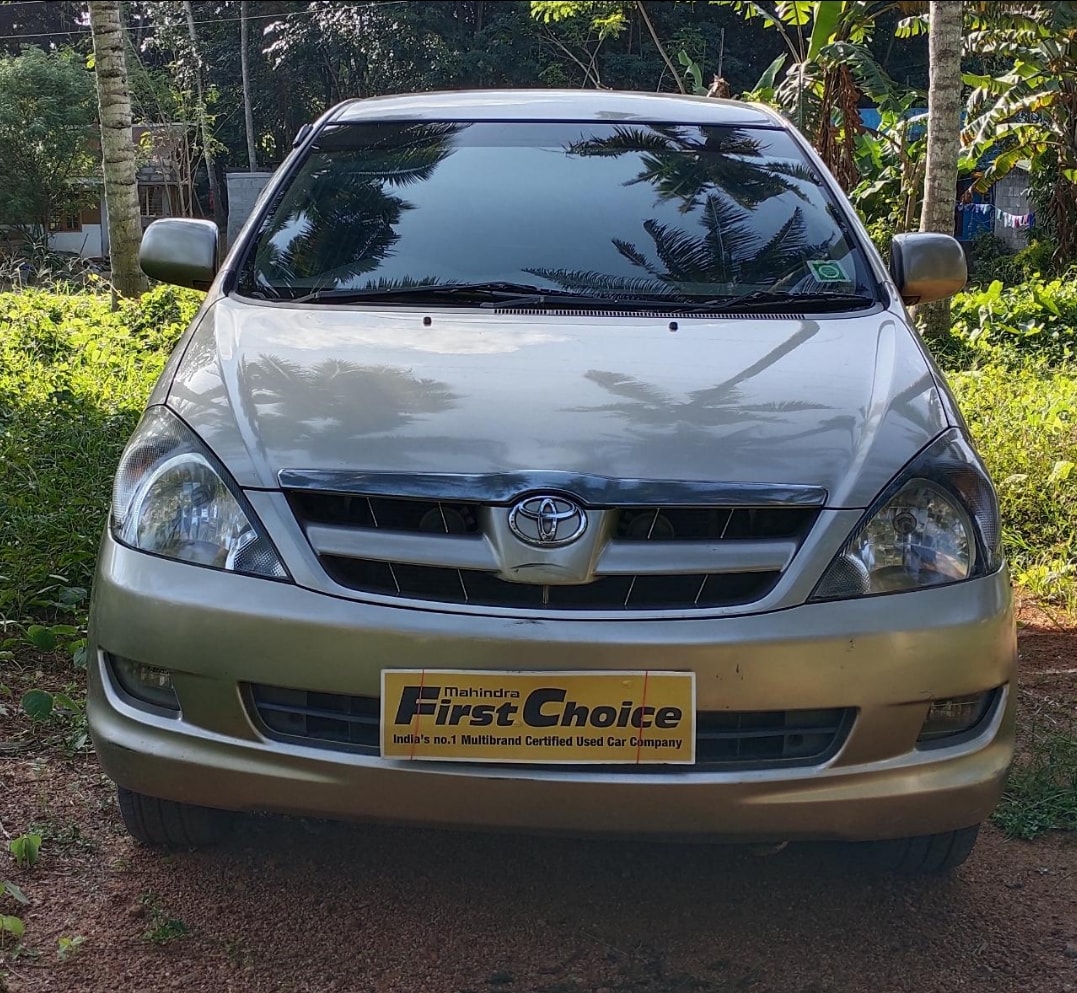 Innova image 8 Innova image 8