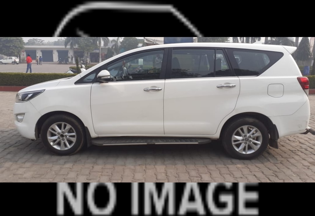 Innova Crysta image 8 Innova Crysta image 8