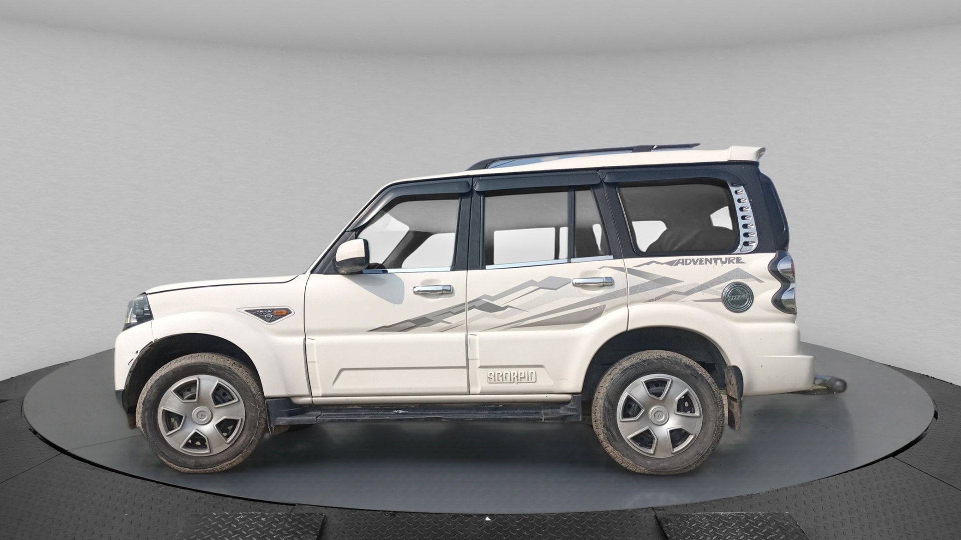 Scorpio image 2 Scorpio image 2